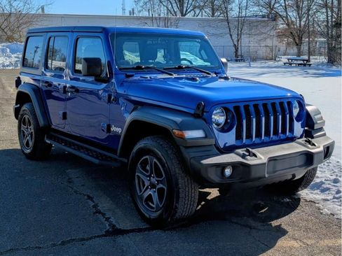 Used 2019 Jeep Wrangler Unlimited Sport S image 3