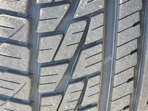 Used 2024 Toyota Camry LE image 10