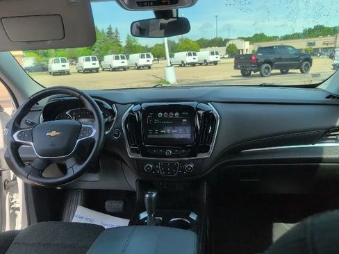 Used 2019 Chevrolet Traverse LT AWD/4WD image 44