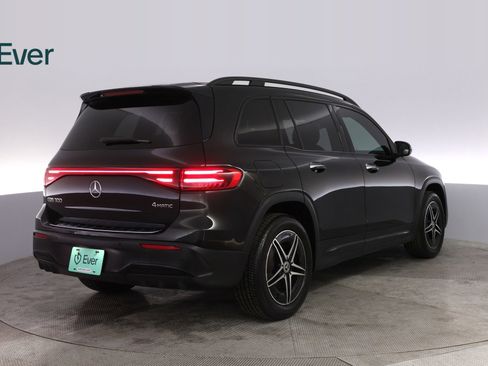 Used 2024 Mercedes-Benz EQB 300 4MATIC image 3