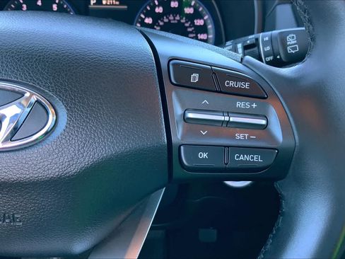 Used 2021 Hyundai Kona SEL FWD image 24