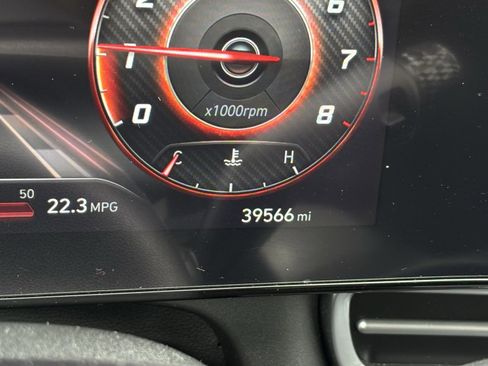 Used 2023 Hyundai Elantra SEL w/ Convenience Package image 4