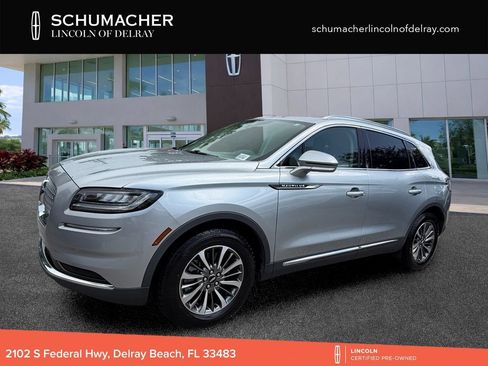Used 2023 Lincoln Nautilus FWD w/ Premium Package image 3