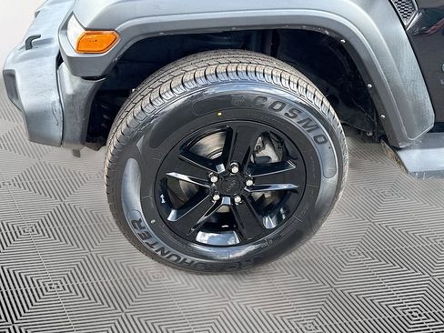 Used 2021 Jeep Wrangler Unlimited Sport image 35