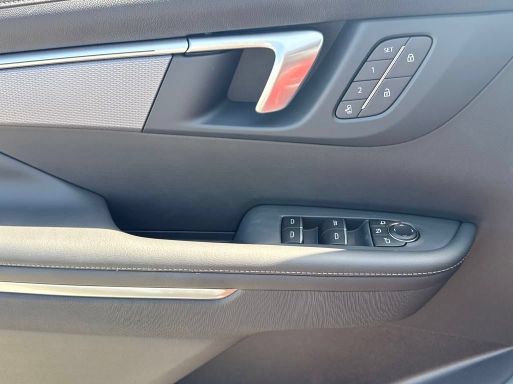 New 2026 Buick Enclave Sport Touring w/ Power Package FWD image 20