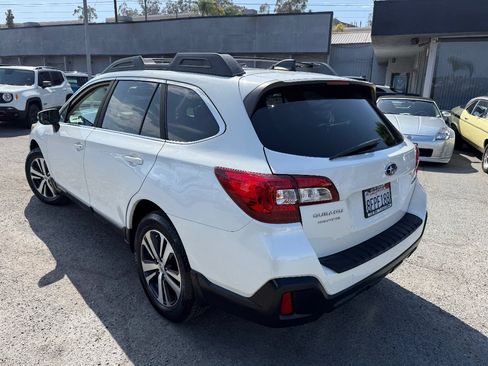 Used 2018 Subaru Outback 2.5i Limited AWD/4WD image 5
