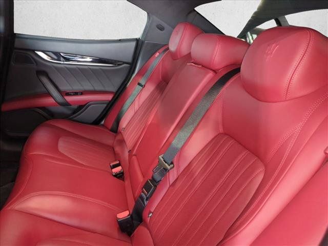Used 2021 Maserati Ghibli S RWD image 19