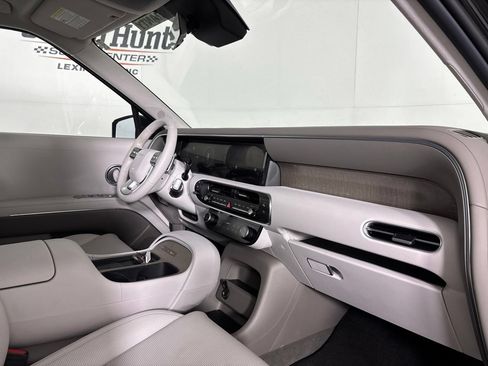 Used 2026 Hyundai Palisade SEL FWD image 32
