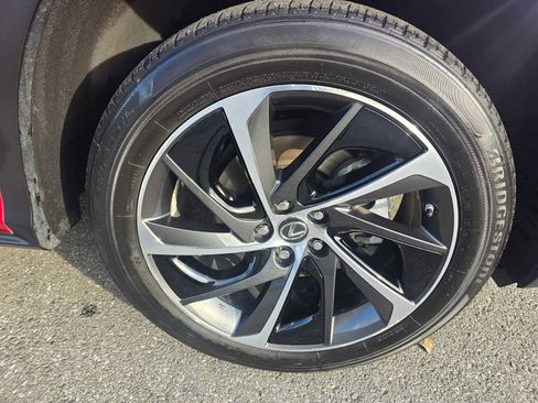 Used 2019 Lexus RX 450h image 9