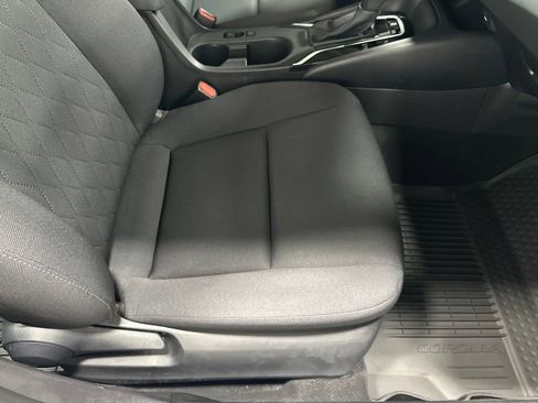 Used 2026 Toyota Corolla LE FWD image 58
