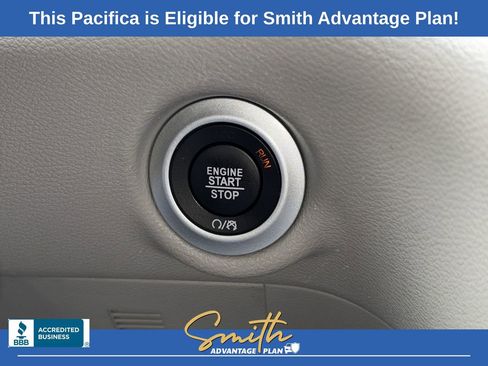 Used 2022 Chrysler Pacifica Touring-L FWD image 17
