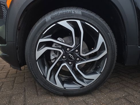 Used 2024 Chevrolet TrailBlazer RS w/ Convenience Package image 13