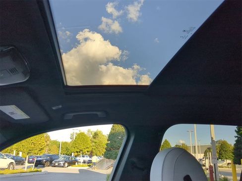 Certified 2023 BMW X5 sDrive40i w/ M Sport Package image 21