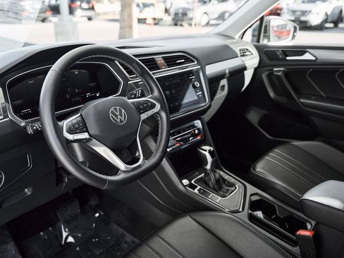 Used 2024 Volkswagen Tiguan Wolfsburg Edition FWD image 2