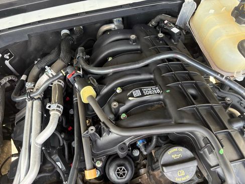 Used 2023 Jeep Gladiator Sport AWD/4WD image 28