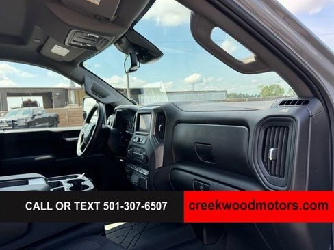 Used 2024 Chevrolet Silverado 2500 Custom w/ Custom Value Package AWD/4WD image 10