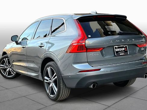 Used 2019 Volvo XC60 T6 Momentum w/ Premium Package image 11