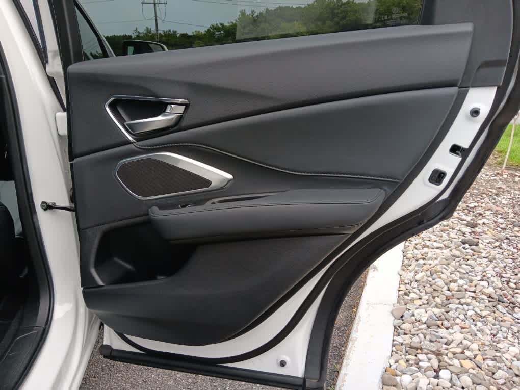 Used 2024 Acura RDX SH-AWD image 33