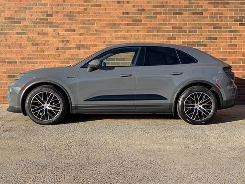 New 2025 Porsche Macan Electric RWD image 2
