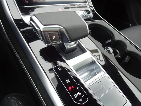 Certified 2025 Audi Q7 3.0T Prestige w/ Prestige Package AWD/4WD image 12