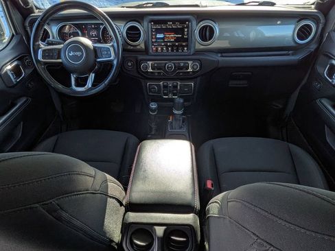 Used 2021 Jeep Wrangler Unlimited Sahara w/ Uconnect 4C Nav & Sound Group AWD/4WD image 20