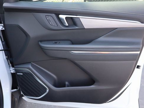 New 2025 Buick Enclave Preferred FWD image 26