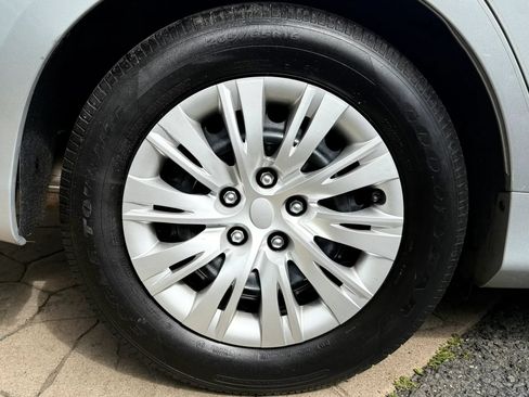 Used 2014 Toyota Camry LE FWD image 43