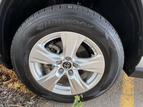 Used 2019 Toyota RAV4 XLE image 26