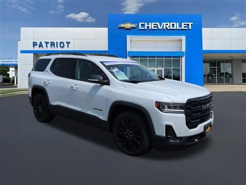 Used 2023 GMC Acadia SLE w/ Elevation Edition AWD/4WD image 4