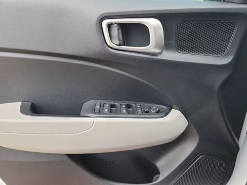 New 2026 Hyundai Venue SEL FWD image 21