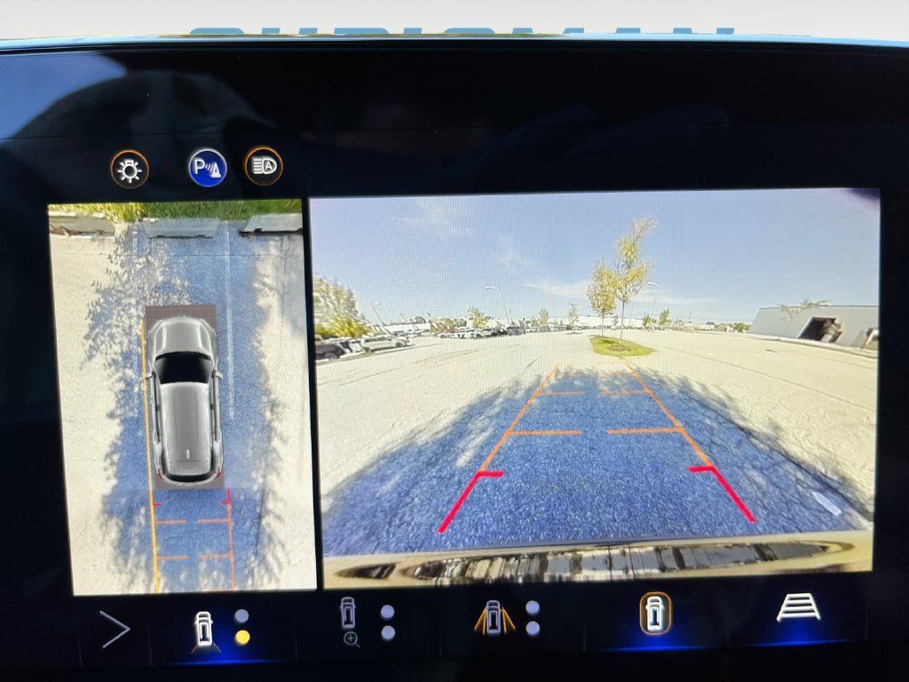 Used 2025 Chevrolet Equinox LT w/ Convenience Package II AWD/4WD image 17