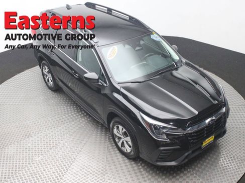 Used 2024 Subaru Ascent Premium w/ Convenience Package AWD/4WD image 3