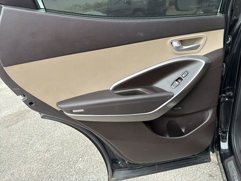 Used 2017 Hyundai Santa Fe Sport w/ 2.4L Tech Package 04 image 23