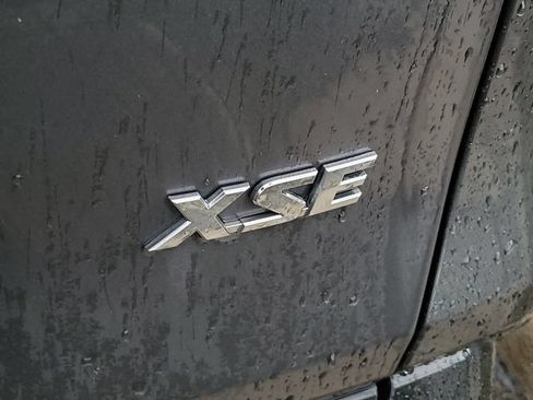 Used 2024 Toyota RAV4 XSE AWD/4WD image 5