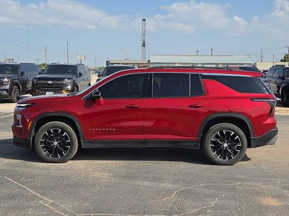 Used 2024 Chevrolet Traverse LT w/ Enhanced Driving Package