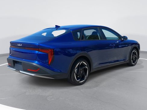 New 2025 Kia K4 EX image 5