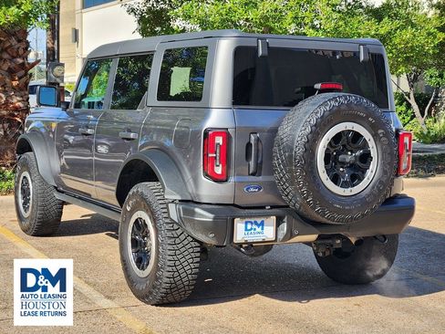 Used 2023 Ford Bronco Badlands image 6