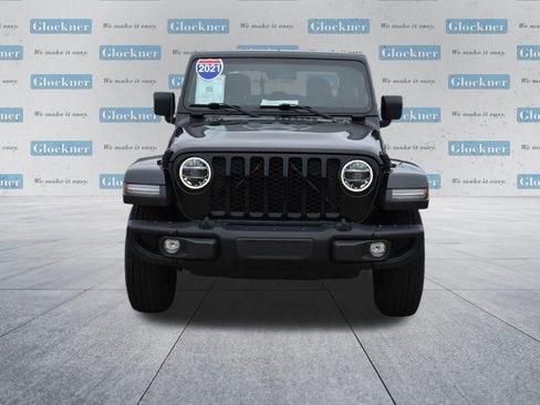 Used 2021 Jeep Gladiator Sport image 2
