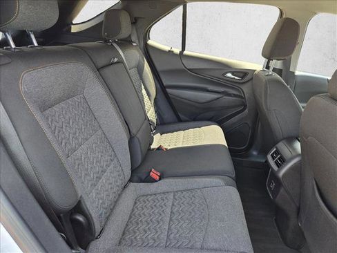 Used 2024 Chevrolet Equinox LT AWD/4WD image 18