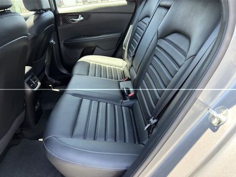 Used 2023 Kia Forte GT-Line w/ GT-Line Premium Package FWD image 16