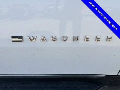 Used 2024 Jeep Wagoneer Series II w/ Flexible Seating Group image 5