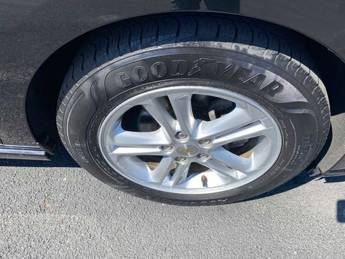 Used 2017 Chevrolet Cruze LT w/ RS Package image 34