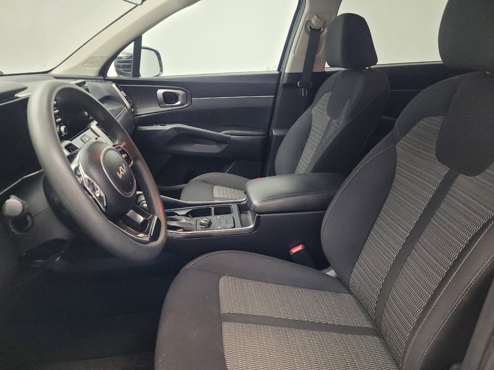 Used 2023 Kia Sorento LX FWD image 17