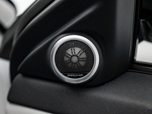 Used 2024 Land Rover Range Rover Evoque Dynamic SE image 79