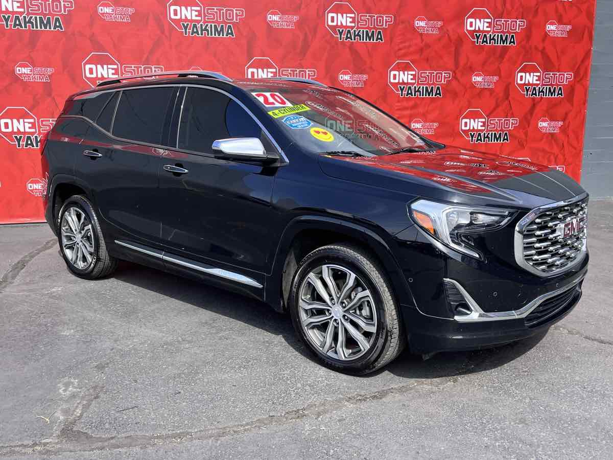 Used 2020 GMC Terrain Denali w/ GMC Pro Grade Package AWD/4WD image 4