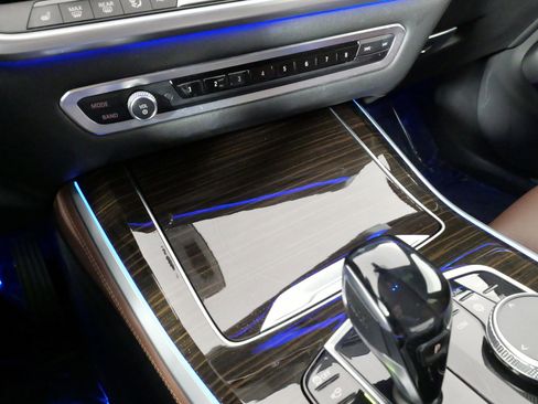 Used 2021 BMW X5 xDrive40i w/ Convenience Package image 58