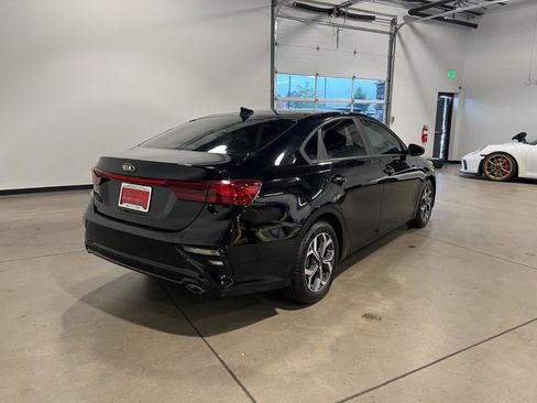 Used 2021 Kia Forte LXS image 3