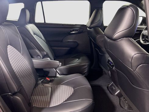 New 2026 Toyota Highlander XSE AWD/4WD image 28