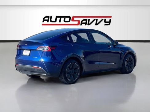 Used 2023 Tesla Model Y Long Range AWD/4WD image 7
