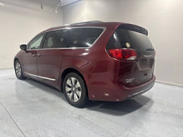 Used 2018 Chrysler Pacifica Limited w/ Advanced Safetytec Group FWD image 8